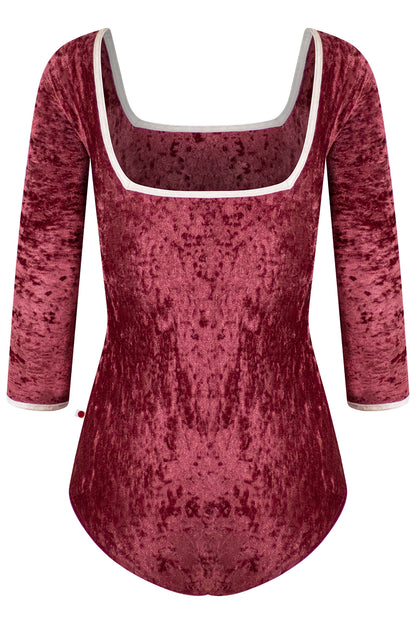 Marieke Extra High-Cut leg leotard in CV-Garnet body color with 3Q sleeves and CV-Misty Rose trim color